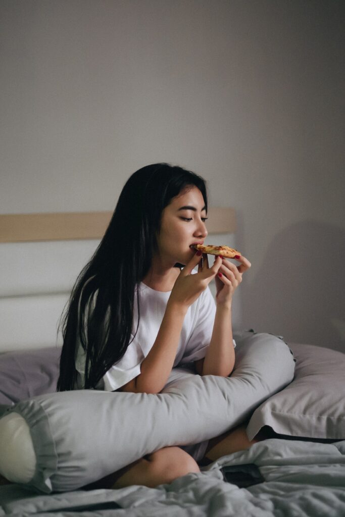 chewing pizza, rumination disorder, eating disorder