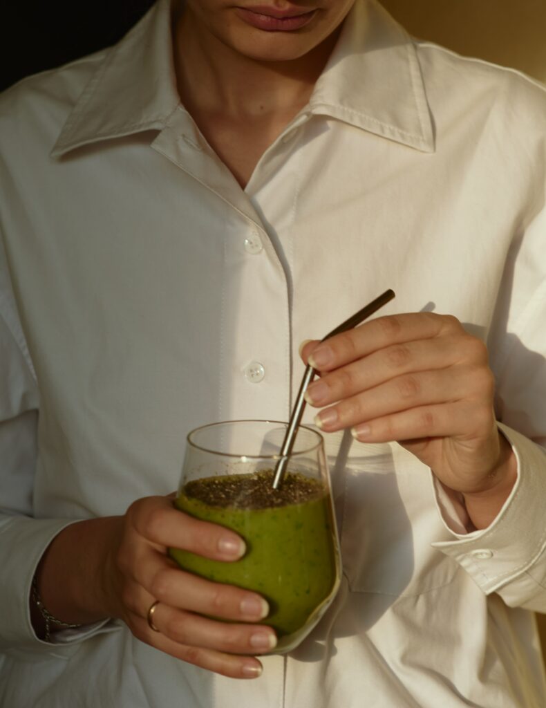 green juice, orthorexia, eating disorder